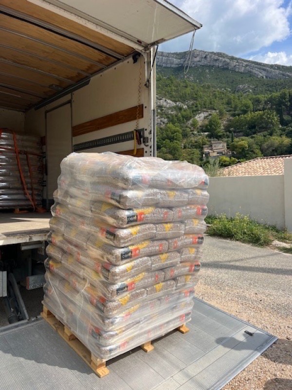 Livraison à domicile de pellet à Rognac