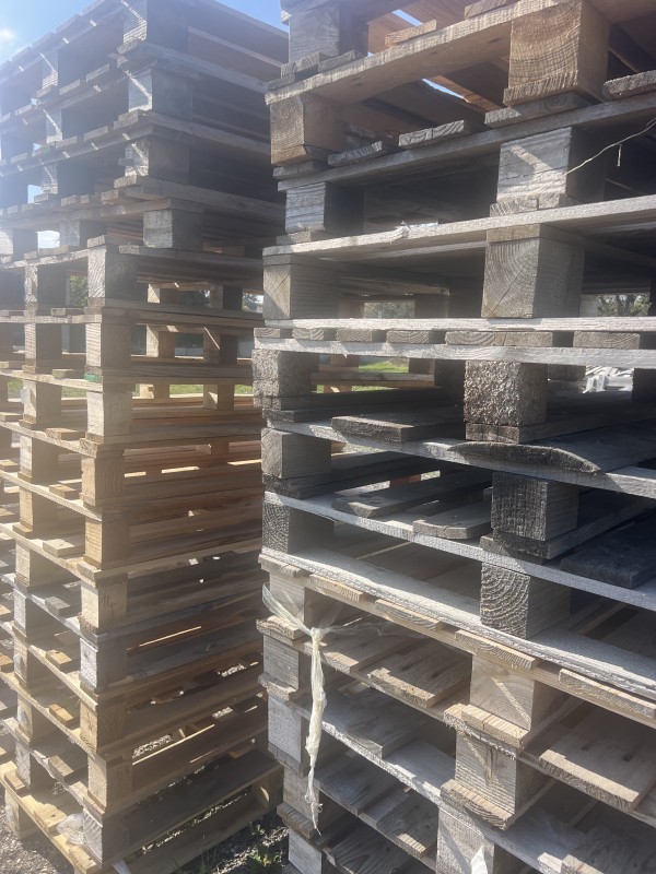 Recyclage par Servi Bois des palettes perdues 