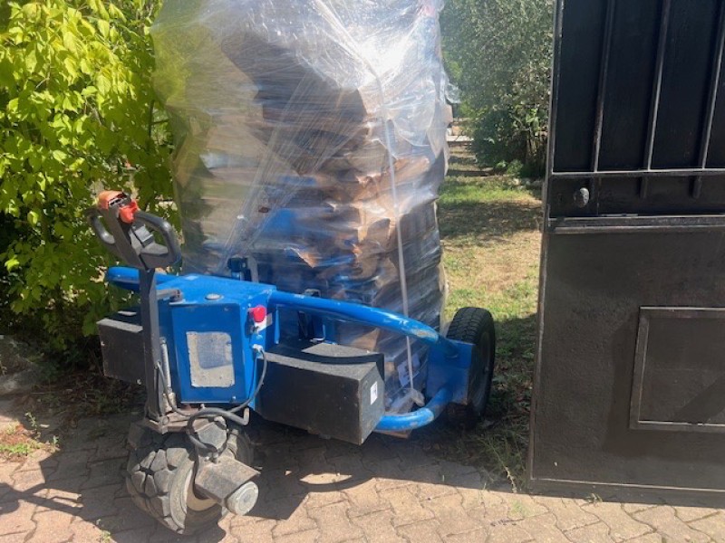 Bois Premium séché par étuvation , conditionné sur palette pour une combustion optimale.