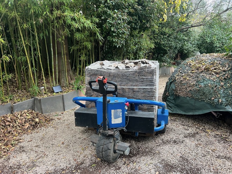 Livraison de bois de chauffage sur palette , bois sec et prêt à l'emploi, livré à Luynes