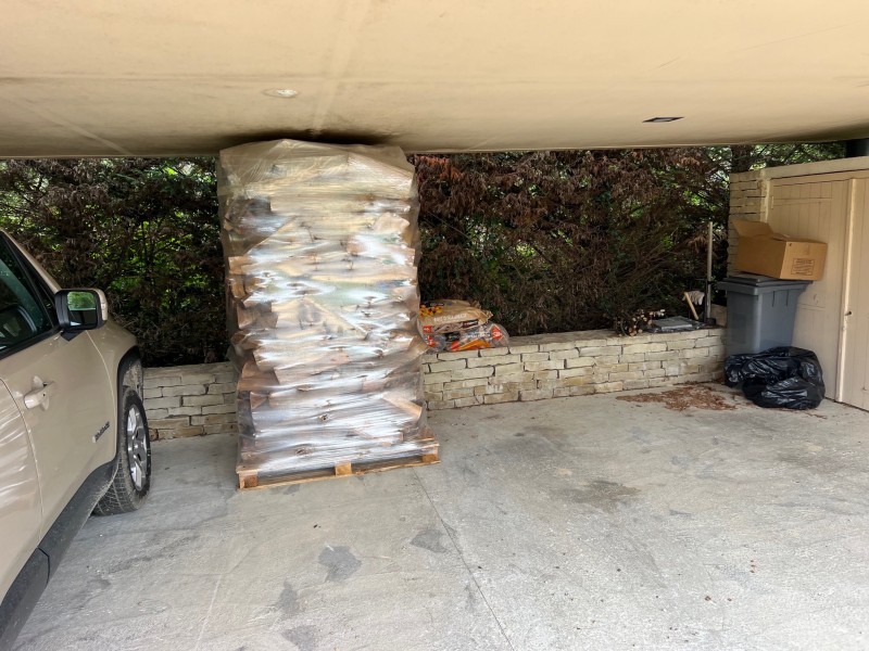 Bois sec conditionné sur palette à Ventabren, livraison à domicile