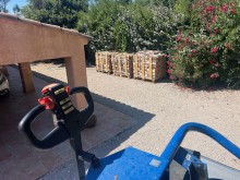 Notre zone d'activité pour ce service Fournisseur de bois de cuisson pour four à pizza Aubagne facile à stocker